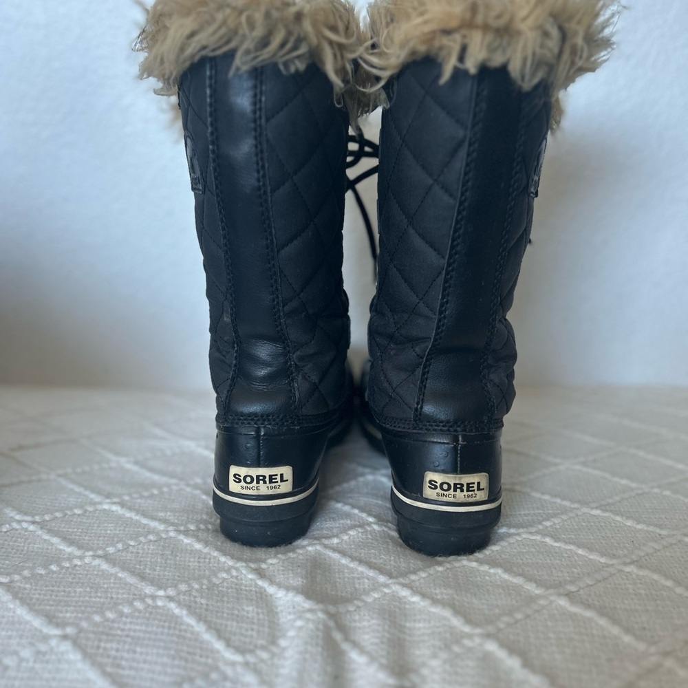 Sorel Black Quilted Winter Boots with Fur Trim